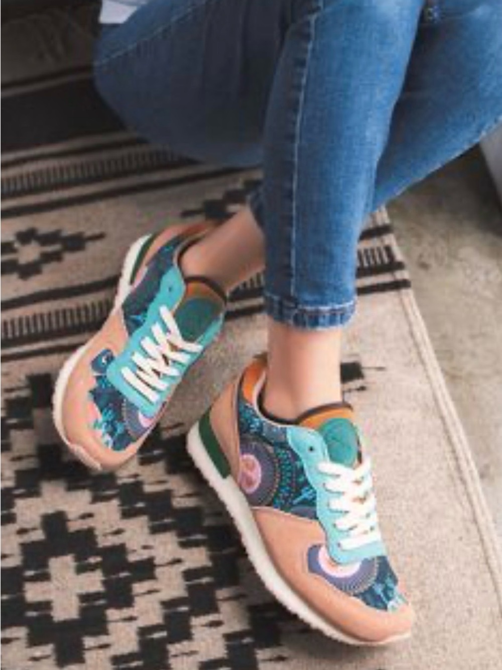 Inkkas Women’s Socorro Jogger Shoe Size 10 NWOT